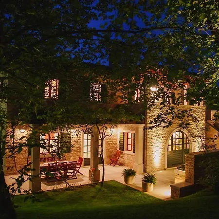 Mit Garten Und Pool Sowie Herrlicher Aussicht Tatil Evi *