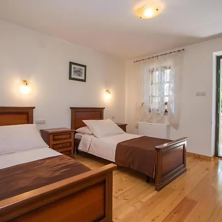 Tatil Evi Mit Garten Und Pool Sowie Herrlicher Aussicht *