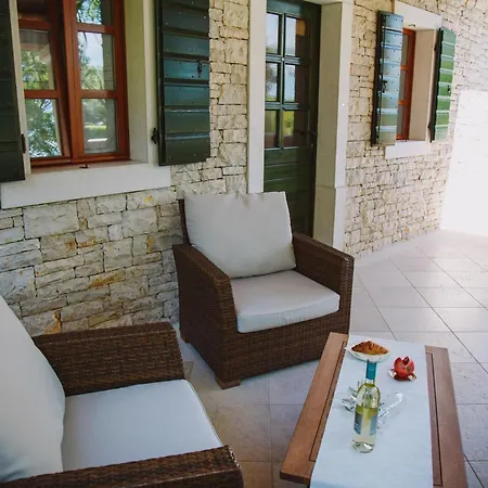 Mit Garten Und Pool Sowie Herrlicher Aussicht Tatil Evi Kringa