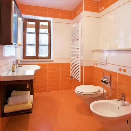 Mit Garten Und Pool Sowie Herrlicher Aussicht Tatil Evi Kringa