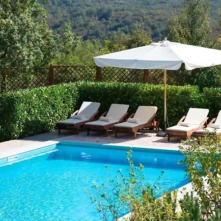 Tatil Evi Mit Garten Und Pool Sowie Herrlicher Aussicht *